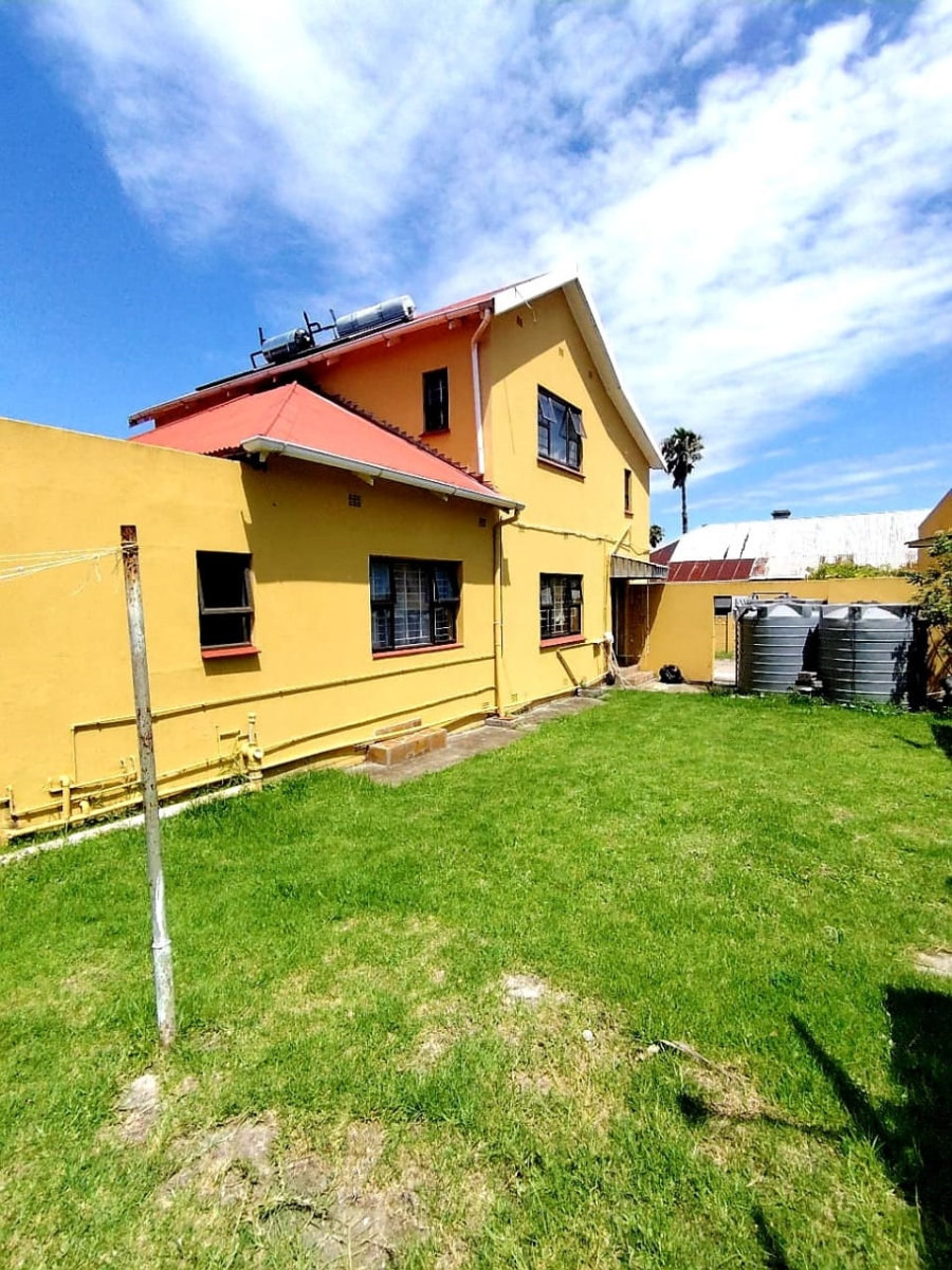 10 Bedroom Property for Sale in Cambridge Eastern Cape